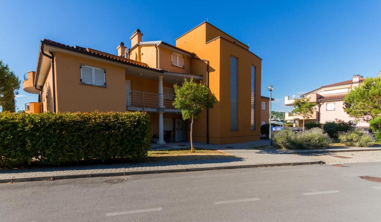 Apartment Residence Marina Portoroz Lebic 411 Bagian luar foto